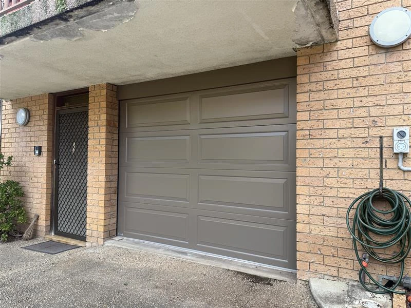 Gliderol Sectional Door Jasper Color Hampton Design Smooth Finish
